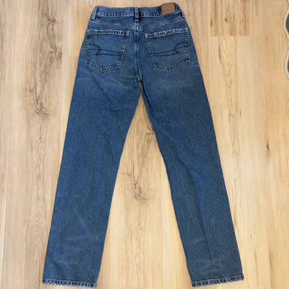 American Eagle Low Rise Baggy- Size 0 - Picture 10 of 10